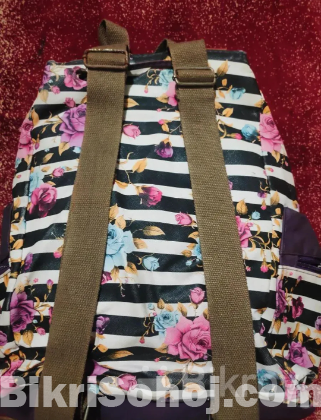 ফ্লোরাল প্রিন্ট ও স্ট্রাইপ ডিজাইনের  লেডিস ব্যাকপ্যাক